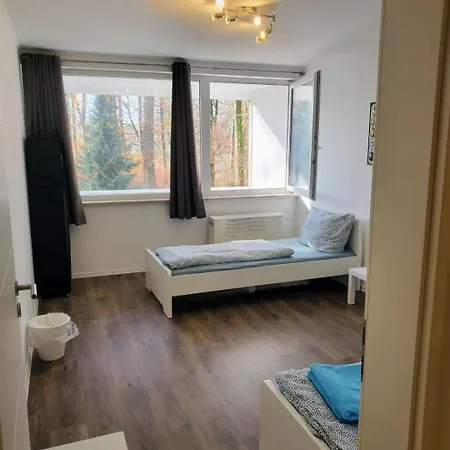 L8 Street Budget - Apartment